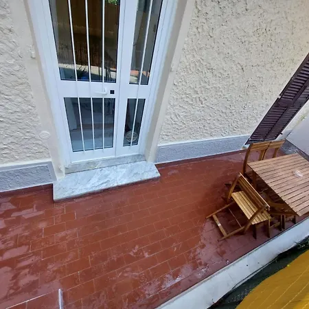 5 Terre Apartament